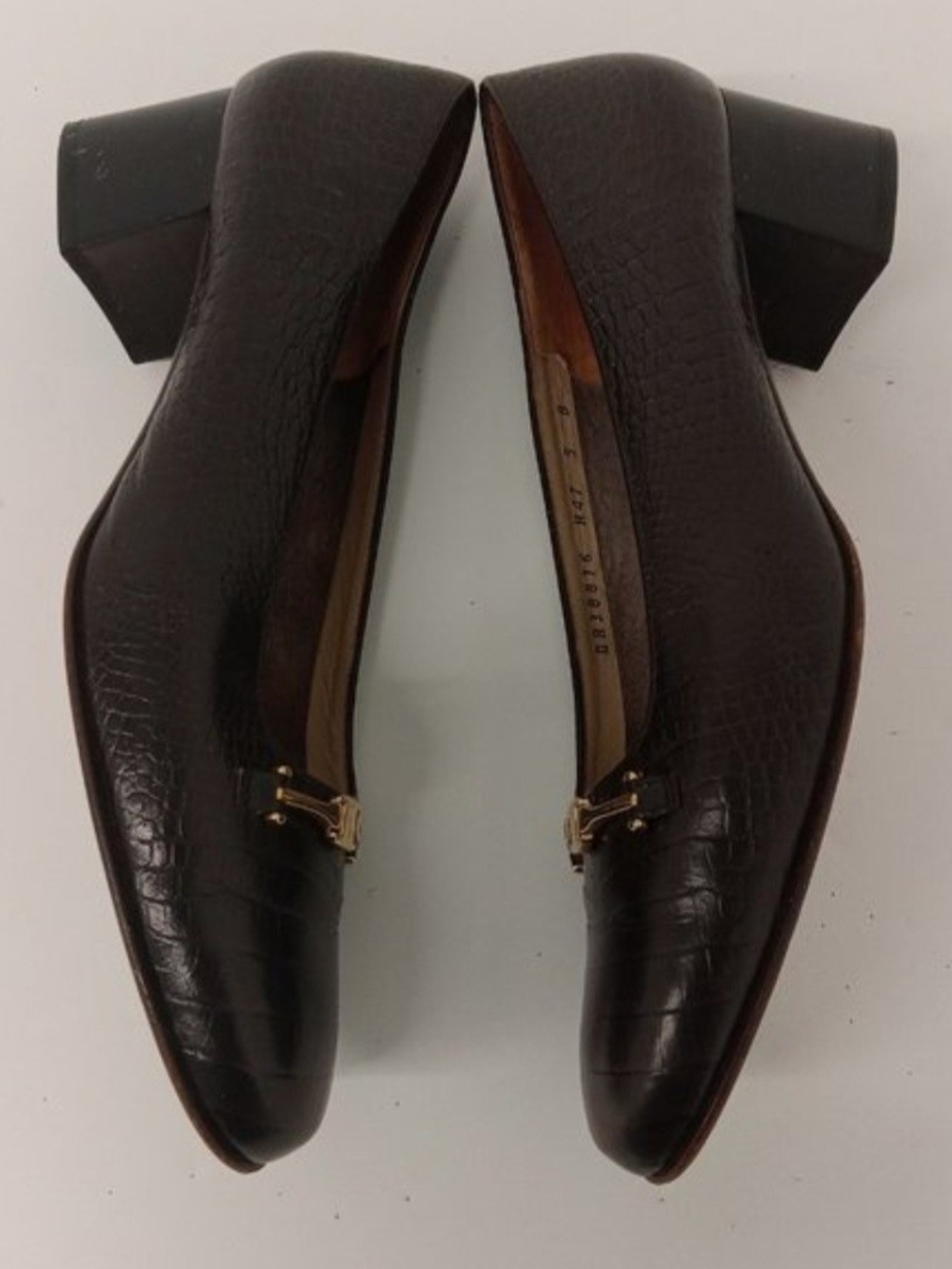 Vintage Salvatore Ferragamo Brown Croc-Embossed Leather Shoes with Gold Bit 8-2A - Picture 4 of 15